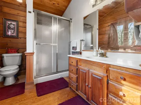 6 Ravenwood Lane Horse Shoe NC 28742