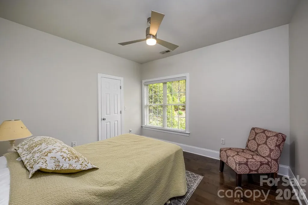 7867 Golf Course Drive N Denver NC 28037
