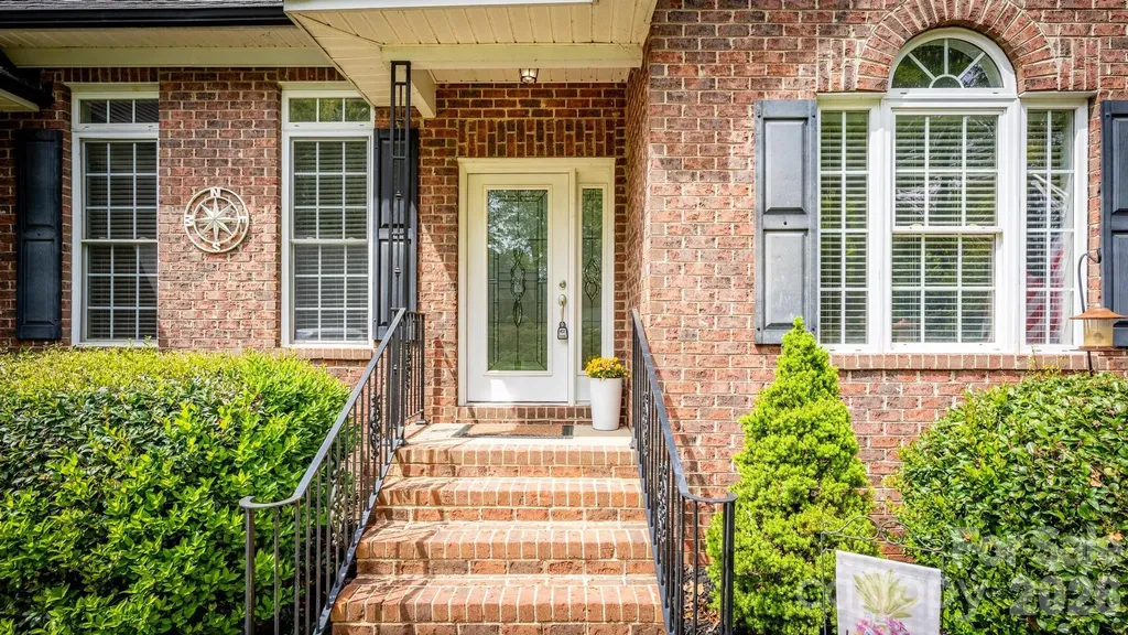 7867 Golf Course Drive N Denver NC 28037