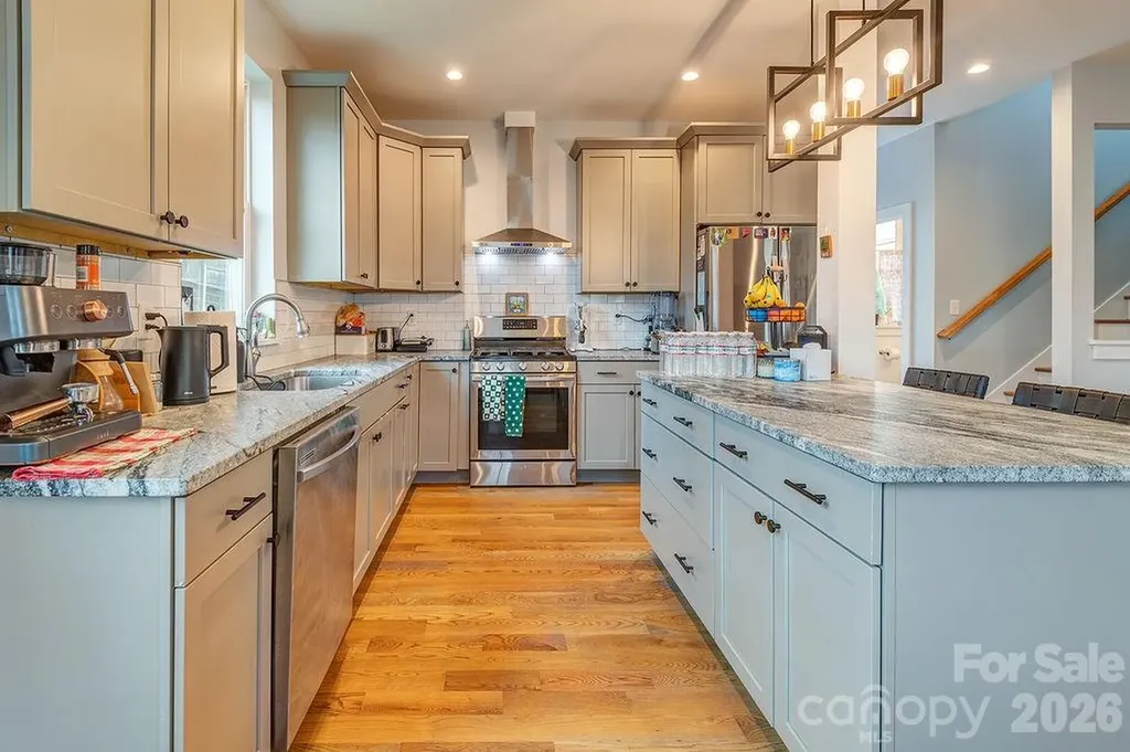 127 Alma Lane Asheville NC 28806