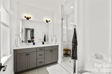 127 Alma Lane Asheville NC 28806