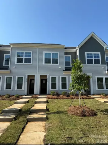 4628 Lakeview Road Charlotte NC 28216