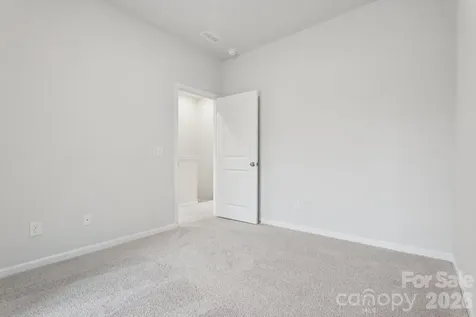 4628 Lakeview Road Charlotte NC 28216