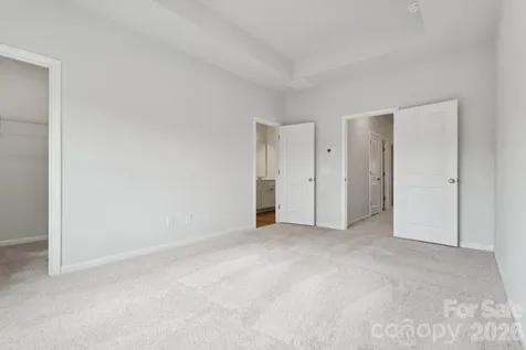 4628 Lakeview Road Charlotte NC 28216