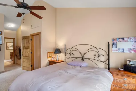 306 S Sequoyah Lane Brevard NC 28712