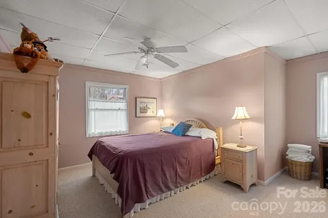 306 S Sequoyah Lane Brevard NC 28712