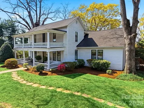 321 9th Street NW Hickory NC 28601
