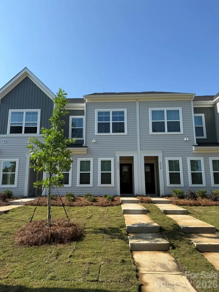 4632 Lakeview Road Charlotte NC 28216