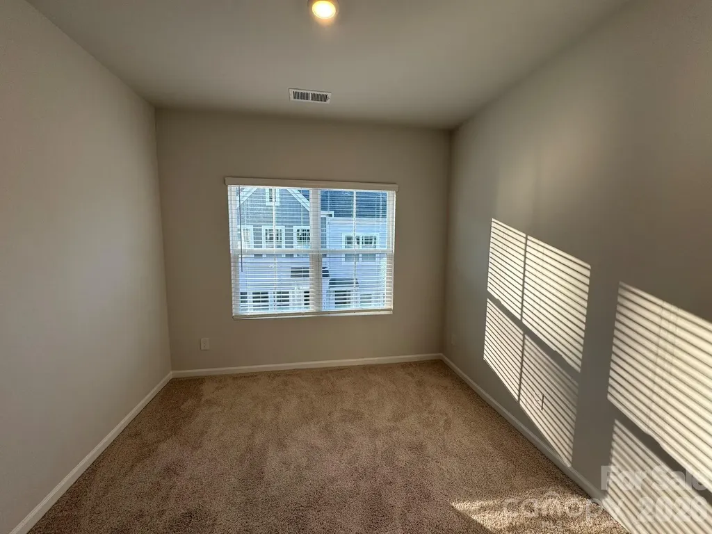 4632 Lakeview Road Charlotte NC 28216
