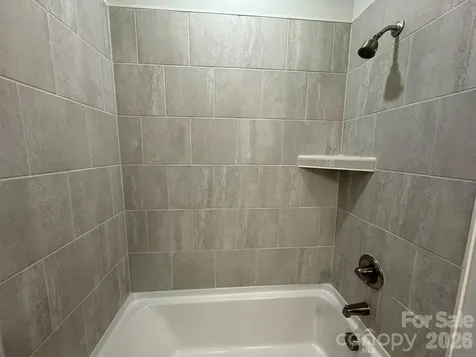 4632 Lakeview Road Charlotte NC 28216
