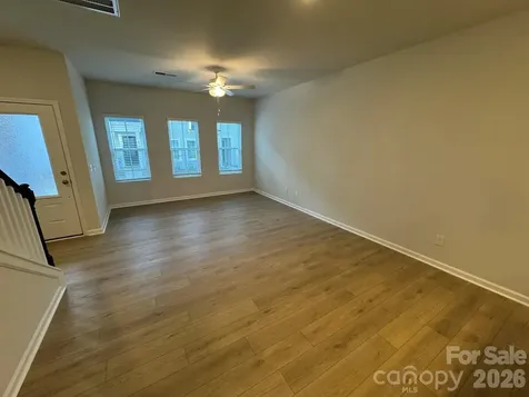 4632 Lakeview Road Charlotte NC 28216