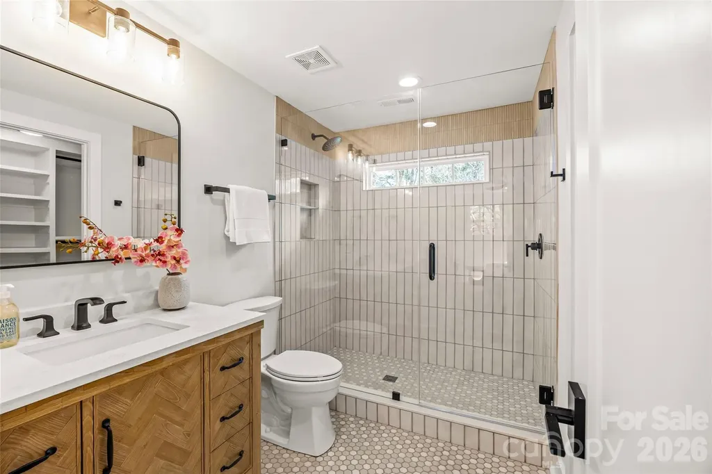 417 Regency Drive Charlotte NC 28211