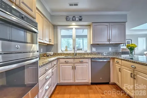 31 Fairway Ridge Lake Wylie SC 29710