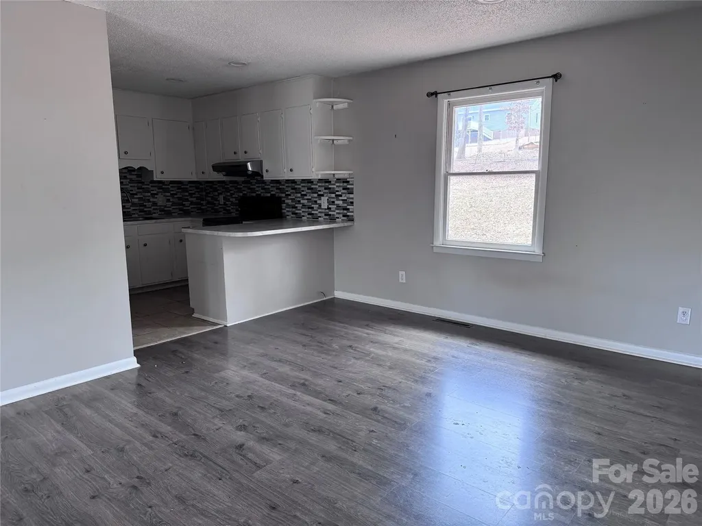 1511 Old Carriage Drive Newton NC 28658