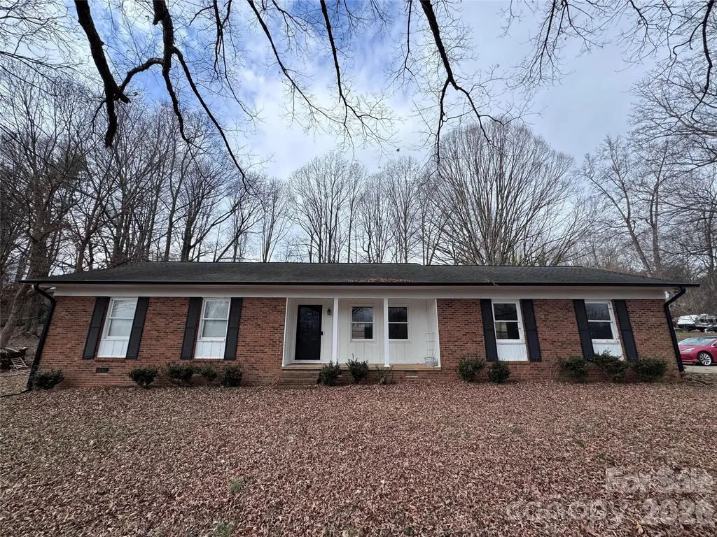 1511 Old Carriage Drive Newton NC 28658