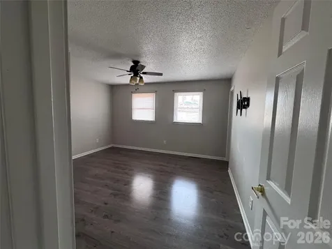 1511 Old Carriage Drive Newton NC 28658