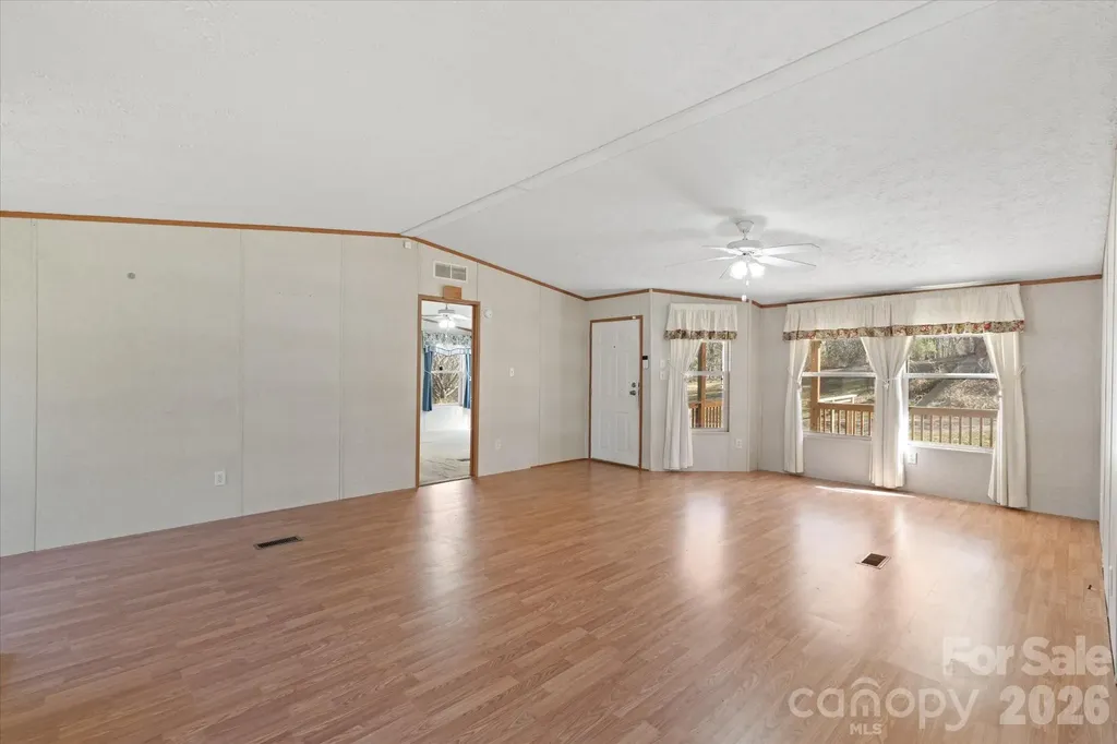 18 Ford Valley Road Weaverville NC 28787