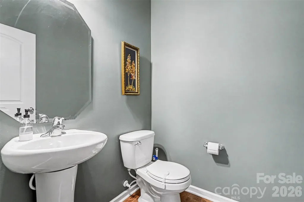 2419 Impatien Drive Charlotte NC 28215
