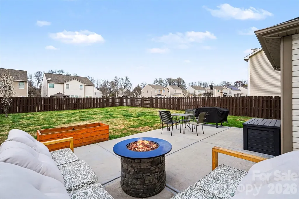 2419 Impatien Drive Charlotte NC 28215