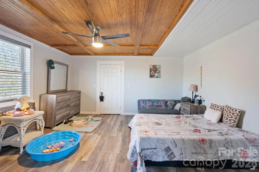 192 Spencer Street Ellenboro NC 28160