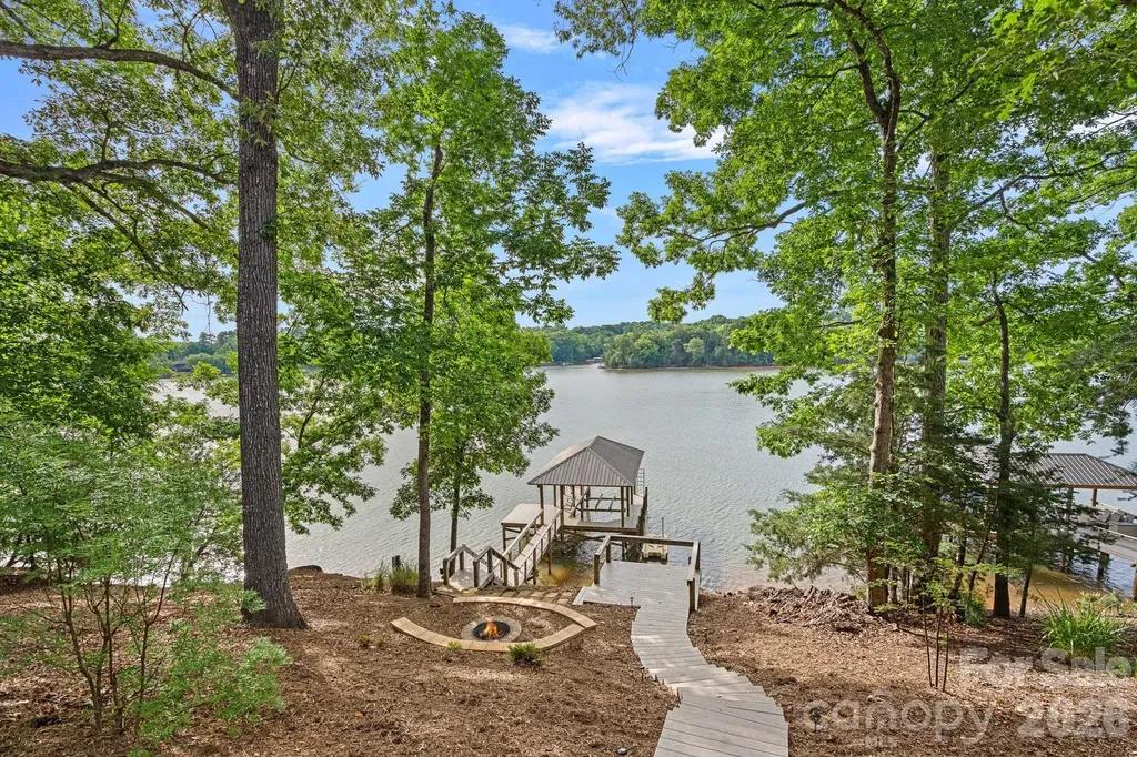 3225 Lake Pointe Drive Belmont NC 28012