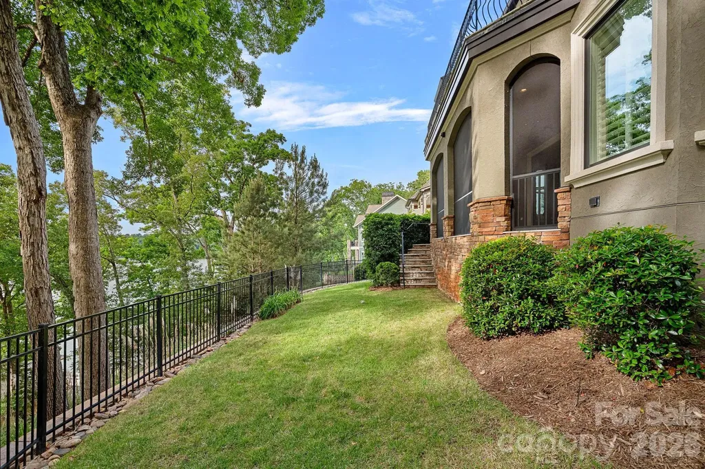 3225 Lake Pointe Drive Belmont NC 28012