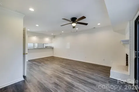 11020 Carmel Crossing Road Charlotte NC 28226