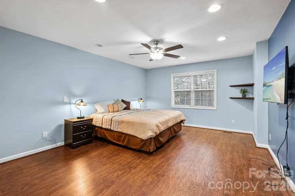100 Thistle Knoll Court Asheville NC 28803