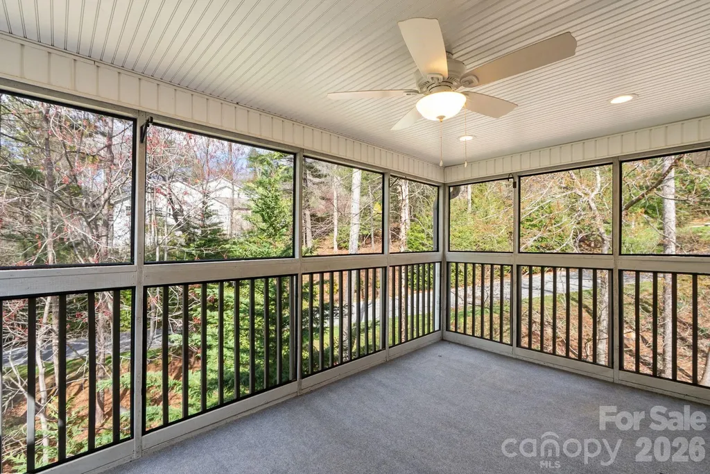 100 Thistle Knoll Court Asheville NC 28803