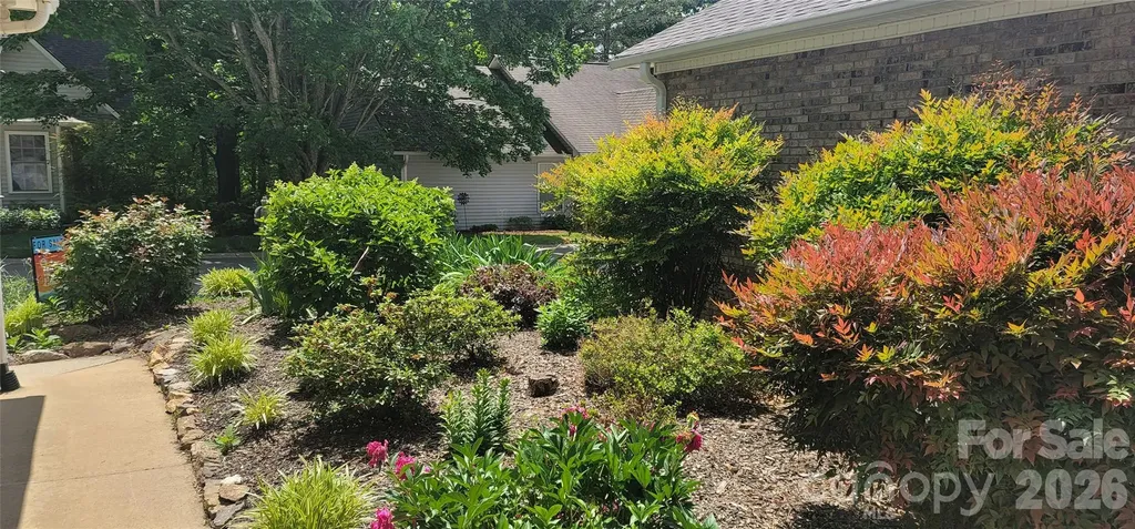 100 Thistle Knoll Court Asheville NC 28803
