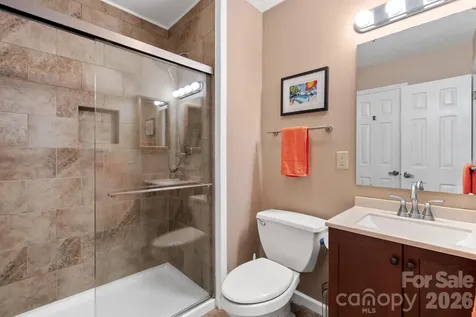 100 Thistle Knoll Court Asheville NC 28803