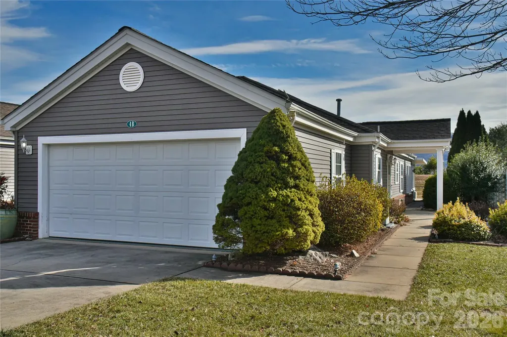 4 Heather Way Candler NC 28715