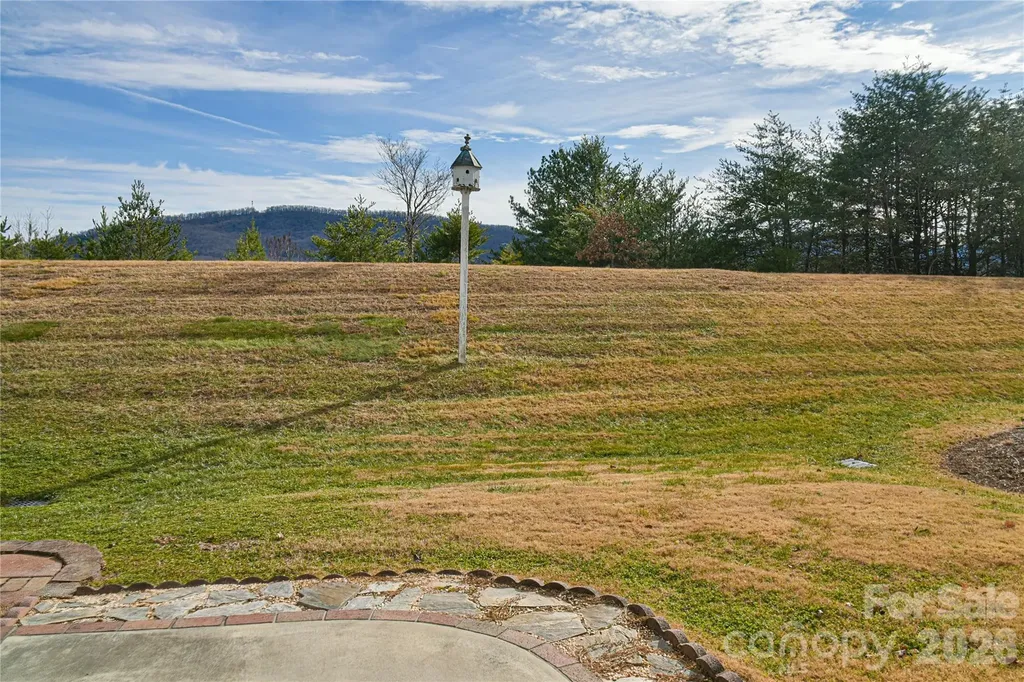 4 Heather Way Candler NC 28715