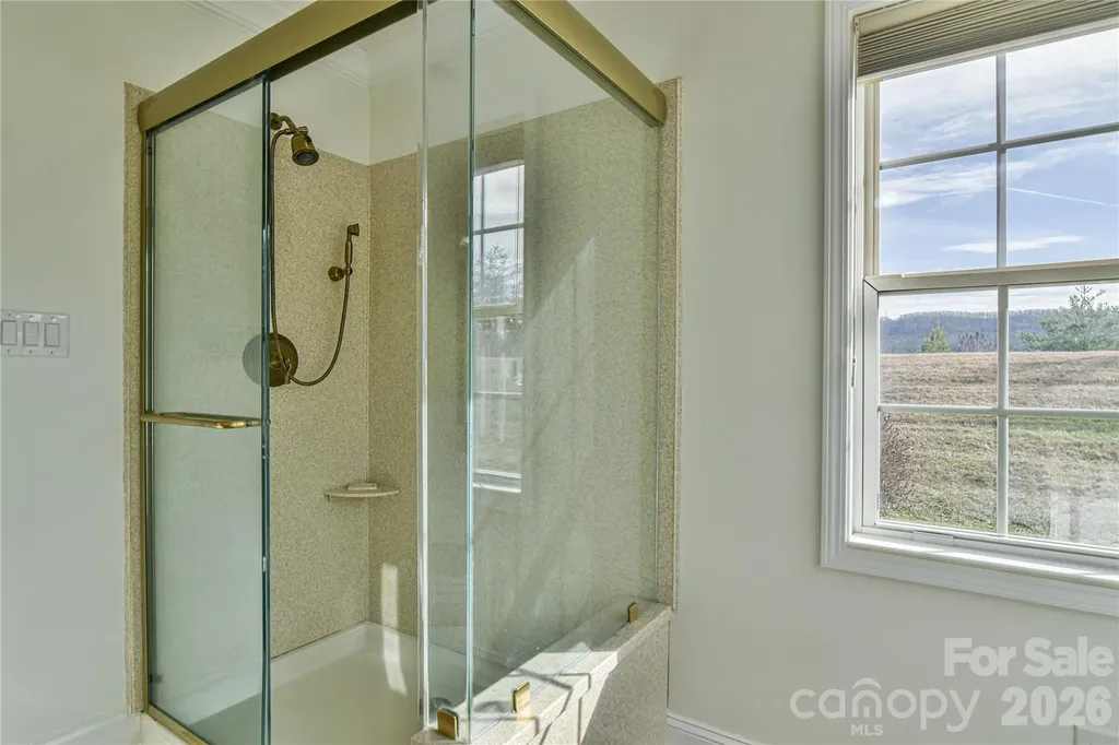 4 Heather Way Candler NC 28715