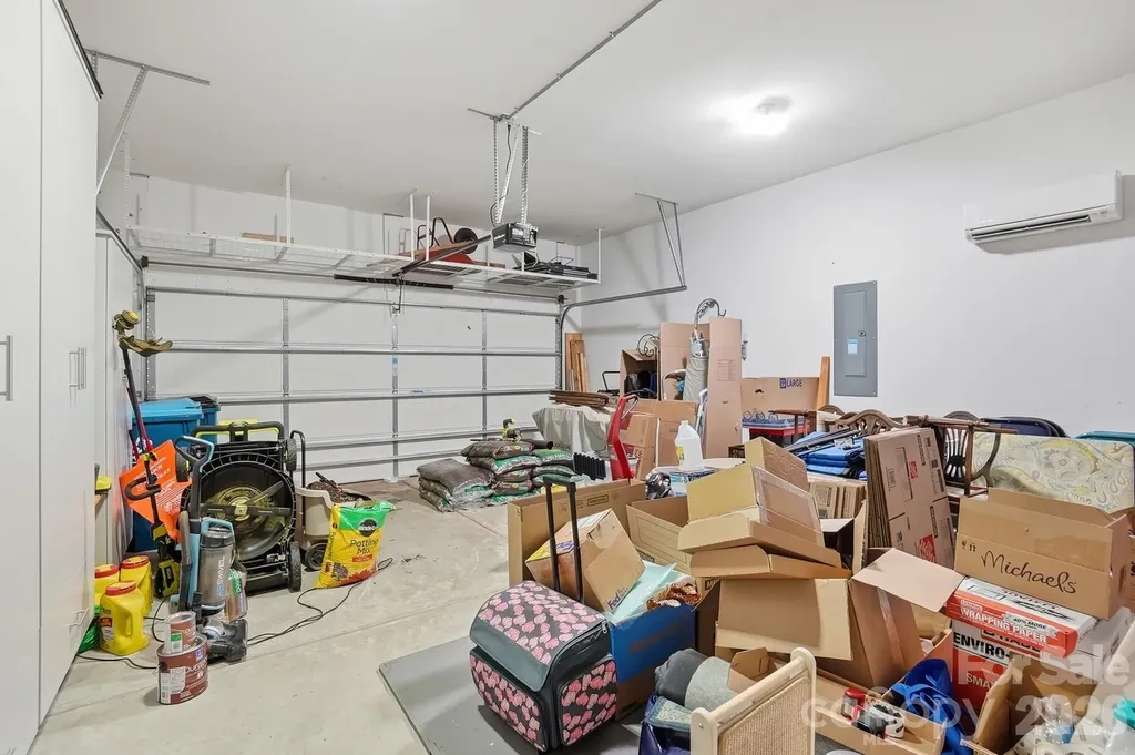 10046 Fox Trotter Lane Midland NC 28107
