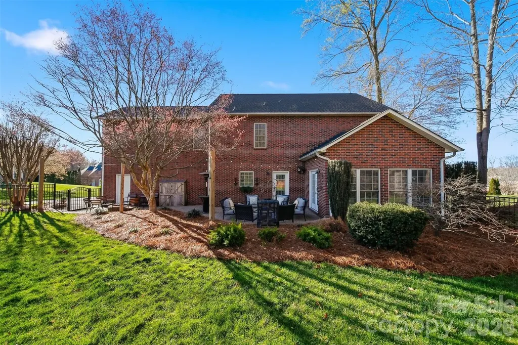 2716 Charleston Court Claremont NC 28610