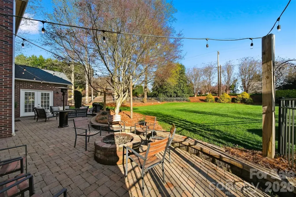 2716 Charleston Court Claremont NC 28610