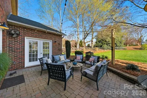 2716 Charleston Court Claremont NC 28610