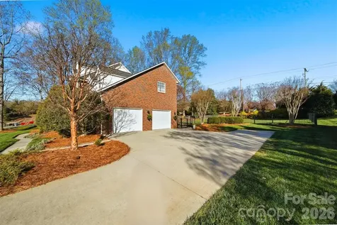 2716 Charleston Court Claremont NC 28610