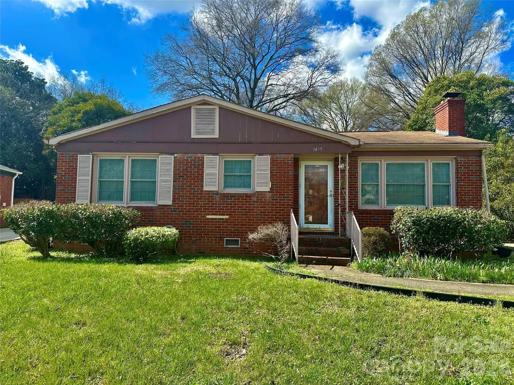 1435 Dean Street Charlotte NC 28216