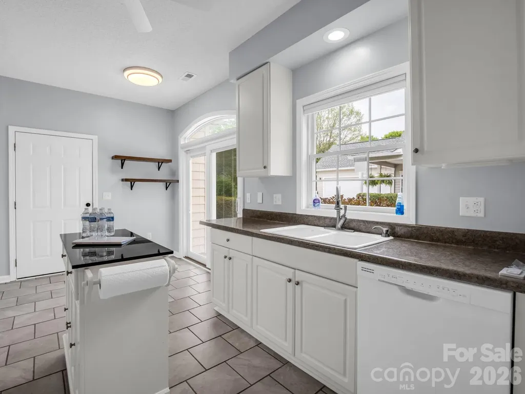 276 Cambridge Drive Brevard NC 28712