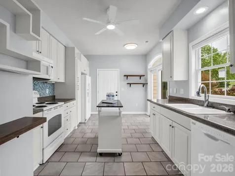 276 Cambridge Drive Brevard NC 28712