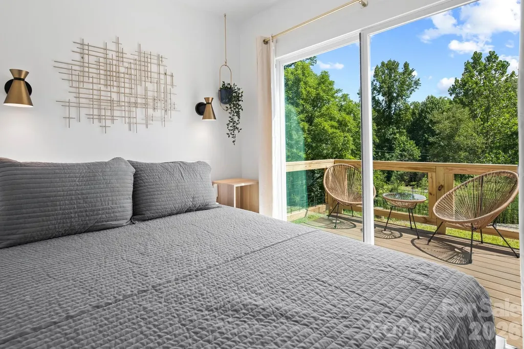 8 & 10 George Allen Ridge Arden NC 28704