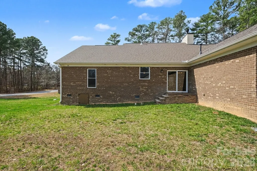 175 Cox Lake Road Stanley NC 28164
