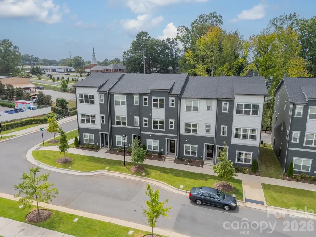 2025 Evolve Way Charlotte NC 28205