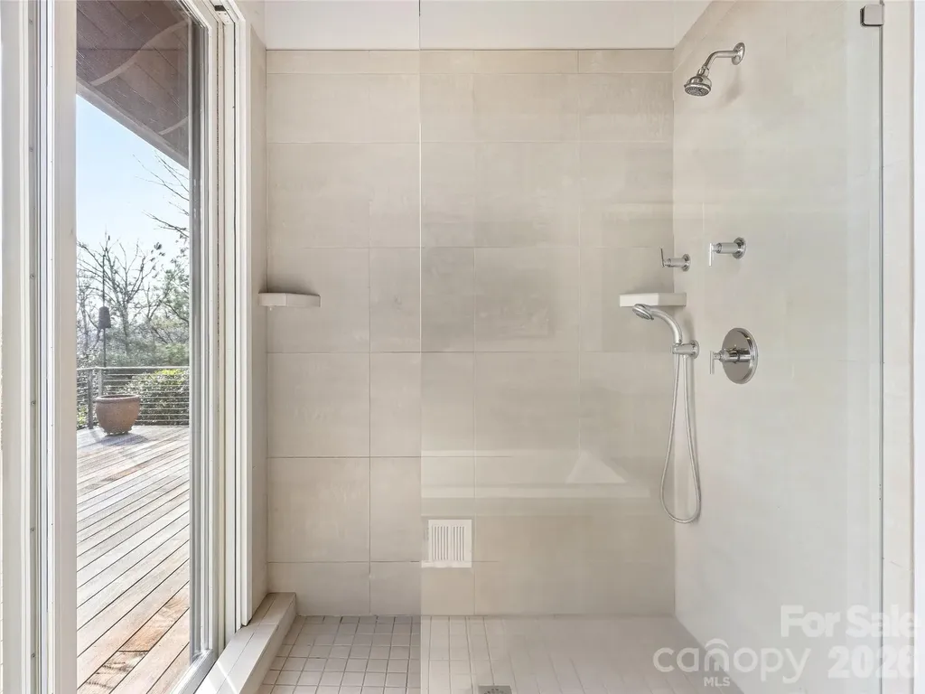 102 Horizon Hill Road Asheville NC 28804