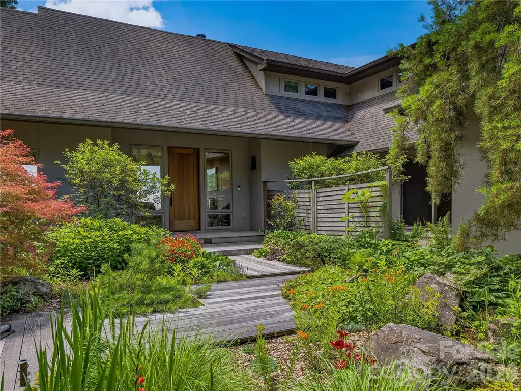 102 Horizon Hill Road Asheville NC 28804