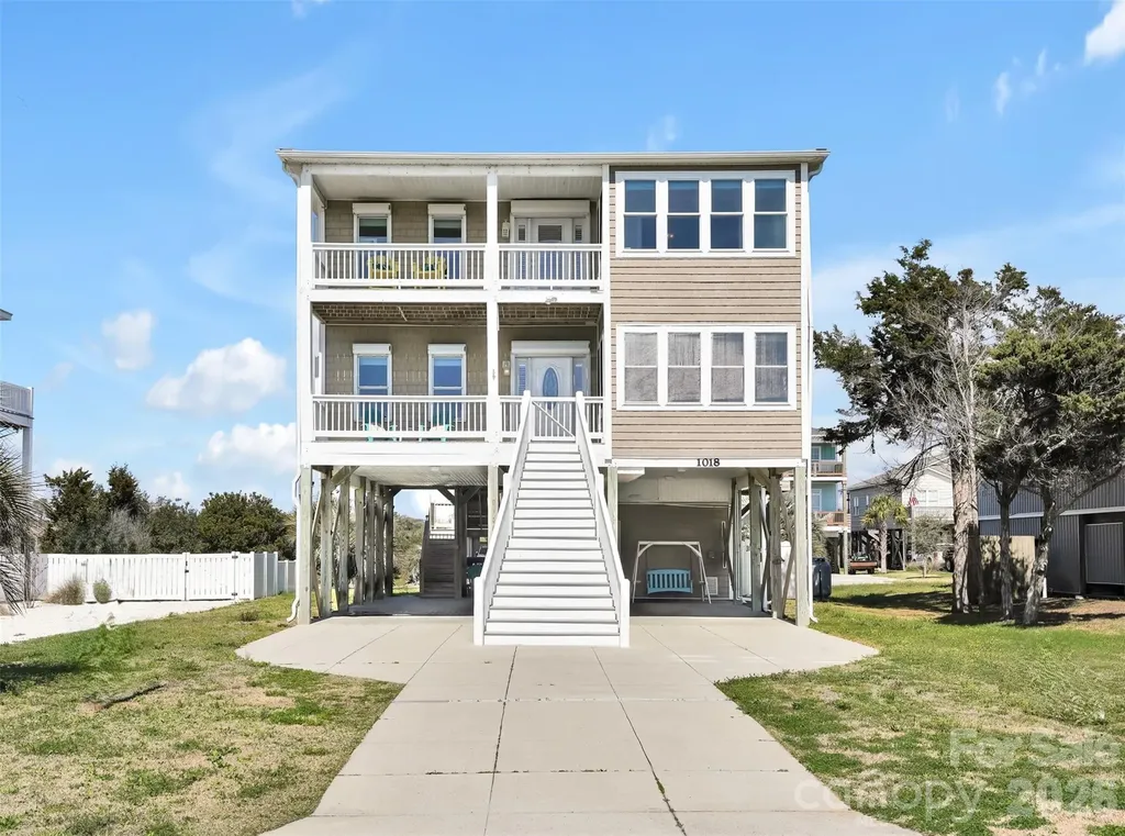 1018 W Dolphin Drive W Oak Island NC 28465