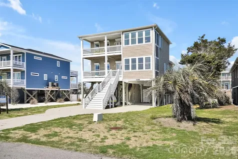 1018 W Dolphin Drive W Oak Island NC 28465