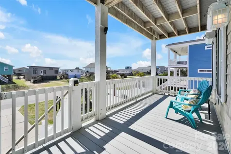 1018 W Dolphin Drive W Oak Island NC 28465